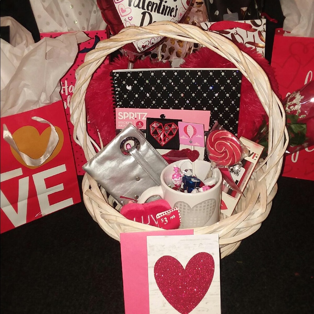Valentines gift baskets